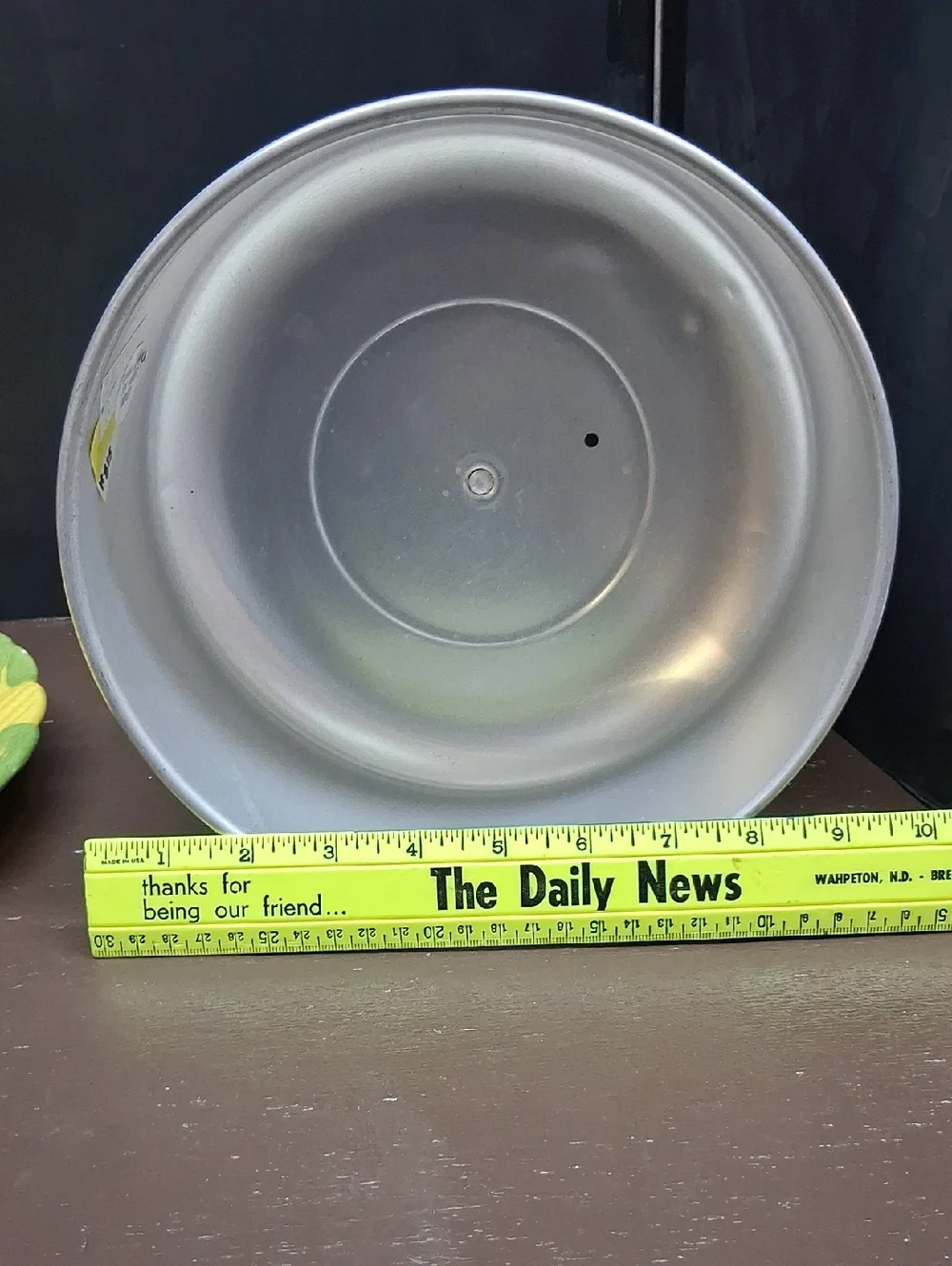 Aluminum cake Cover With‎  ceramic plate